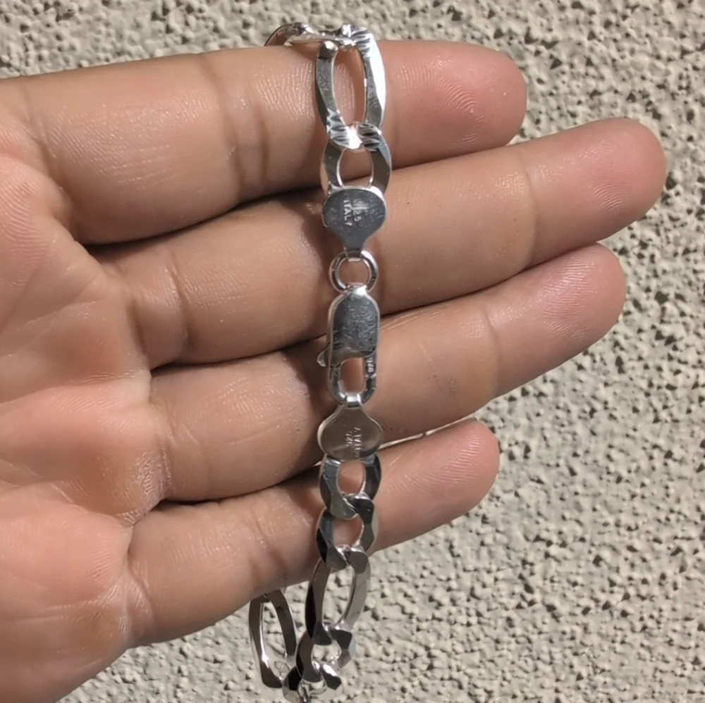 Diamond Cut Figaro 200 Chain  Bracelet 8.9mm - CH639